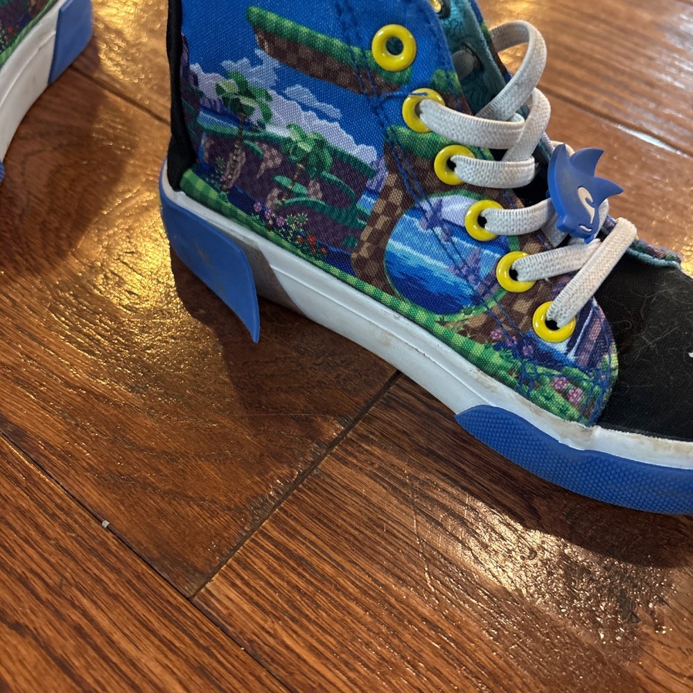 Sonic High Tops - Picture 3 of 5